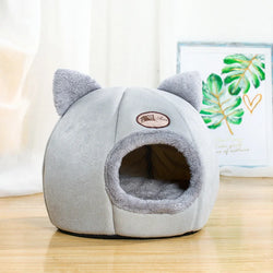 Winter Comfort Cat Bed - Cozy Cave Nest for Cats & Small Dogs