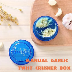 Multifunctional Garlic Crusher – Crush, Chop, and Mince with Ease