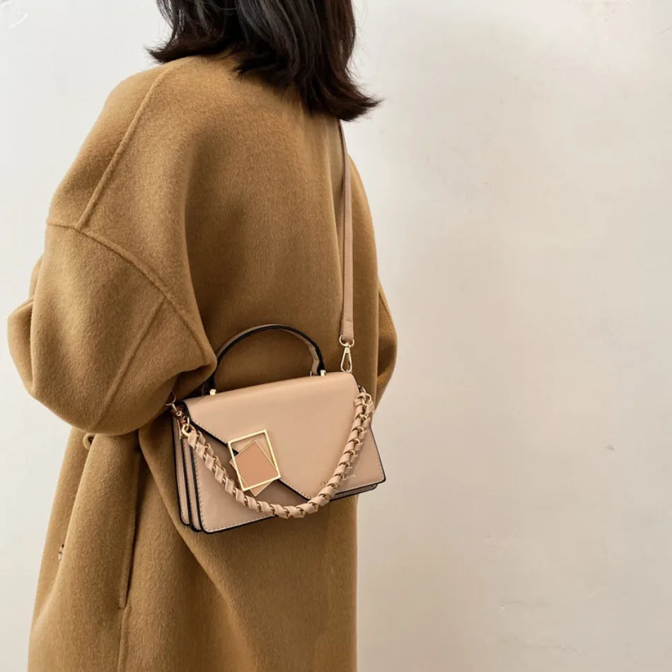 New Fashion Square Shoulder Bag – A Stylish and Versatile Crossbody for the Modern Woman