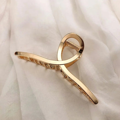 Gold Geometric Hair Clips – Stylish Metal Heart Shape Hairpin for Women