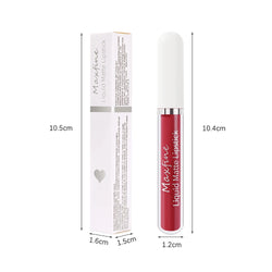 Long-Lasting Lipstick – Vibrant, All-Day Color