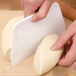 Multipurpose Dough Cutter & Bowl Scraper – Cake, Fondant, Dough Tool