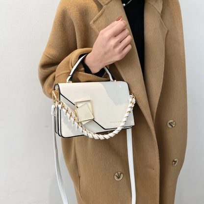 New Fashion Square Shoulder Bag – A Stylish and Versatile Crossbody for the Modern Woman